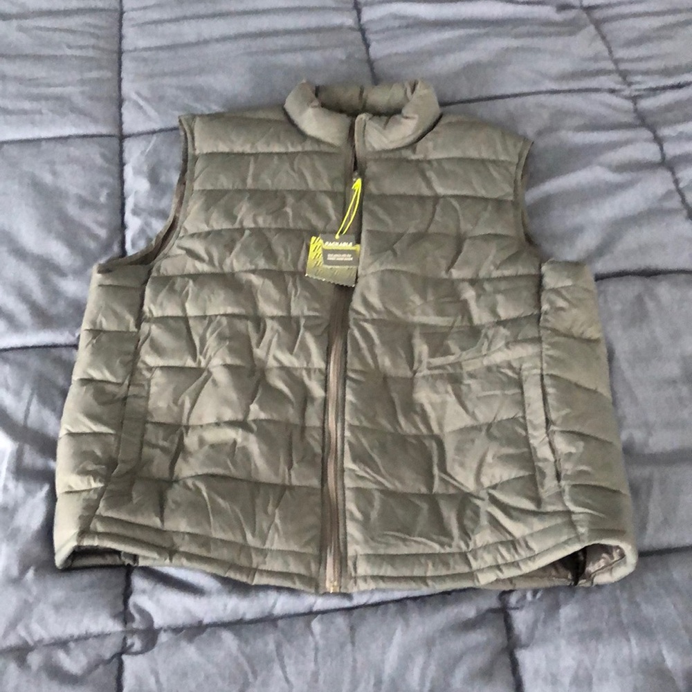 NWT TekGear Vest